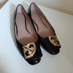 Tory Burch Square Toe Logo Patent Leather Flats